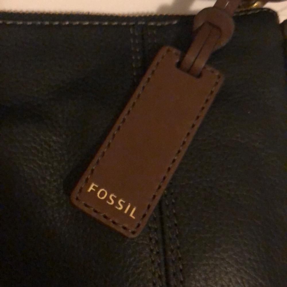 FOSSIL HANDBAG BRAND NEW - Picture 4 of 16